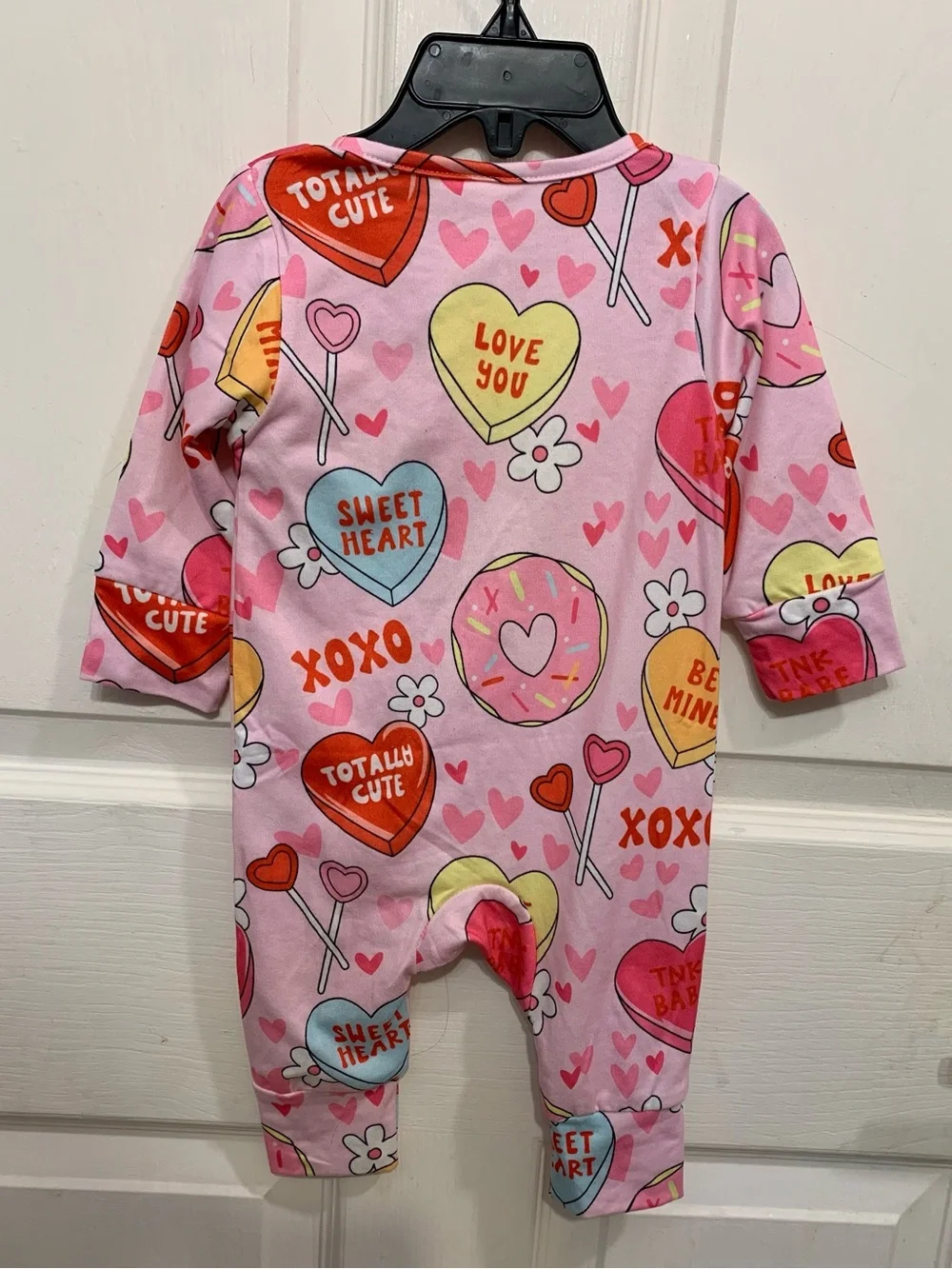 2 Infant Valentine Theme 1 Piece 0-3 Month Sleepers.          3637